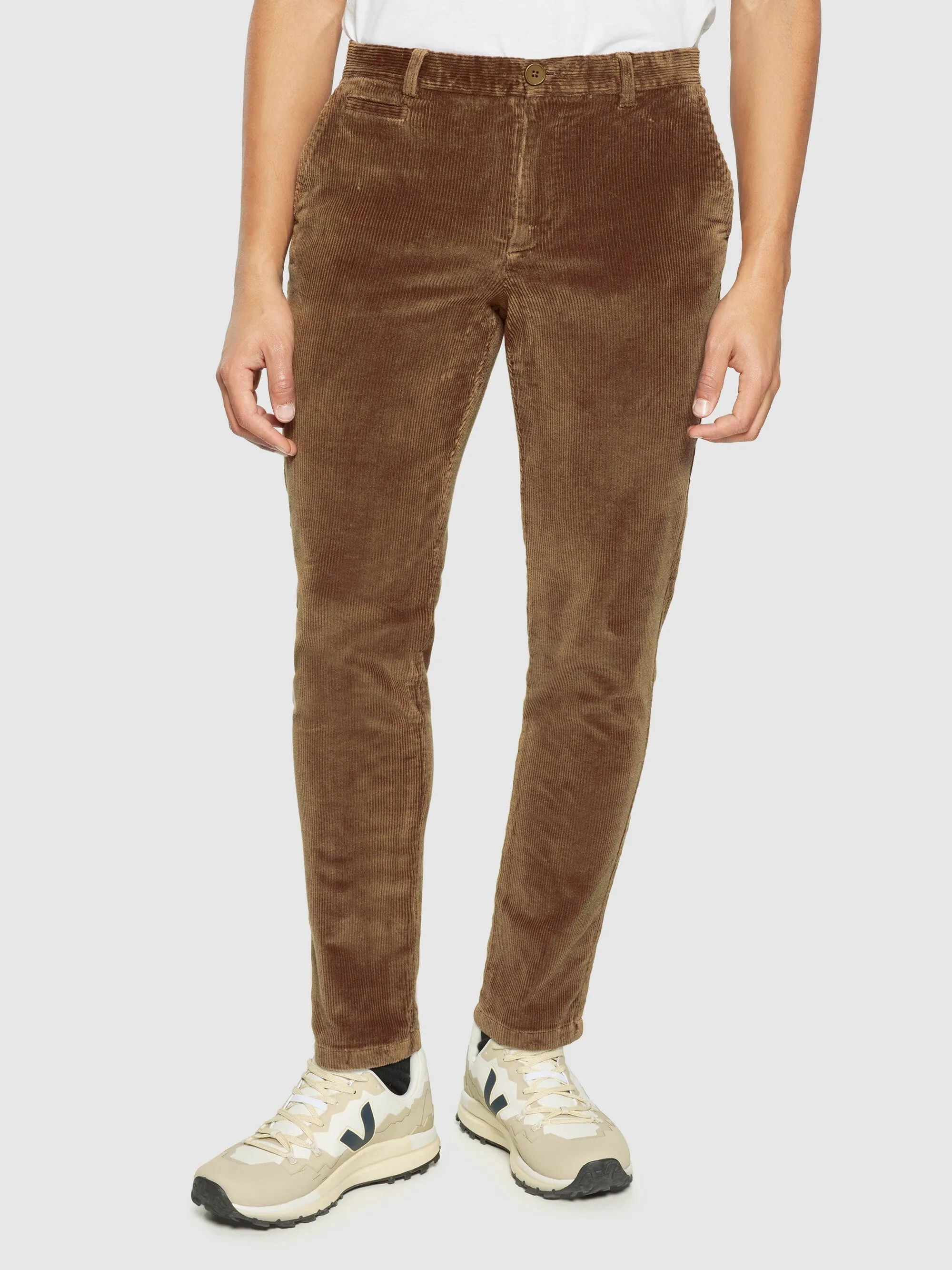 CHUCK regular 8-wales corduroy chino pants - Dachshund