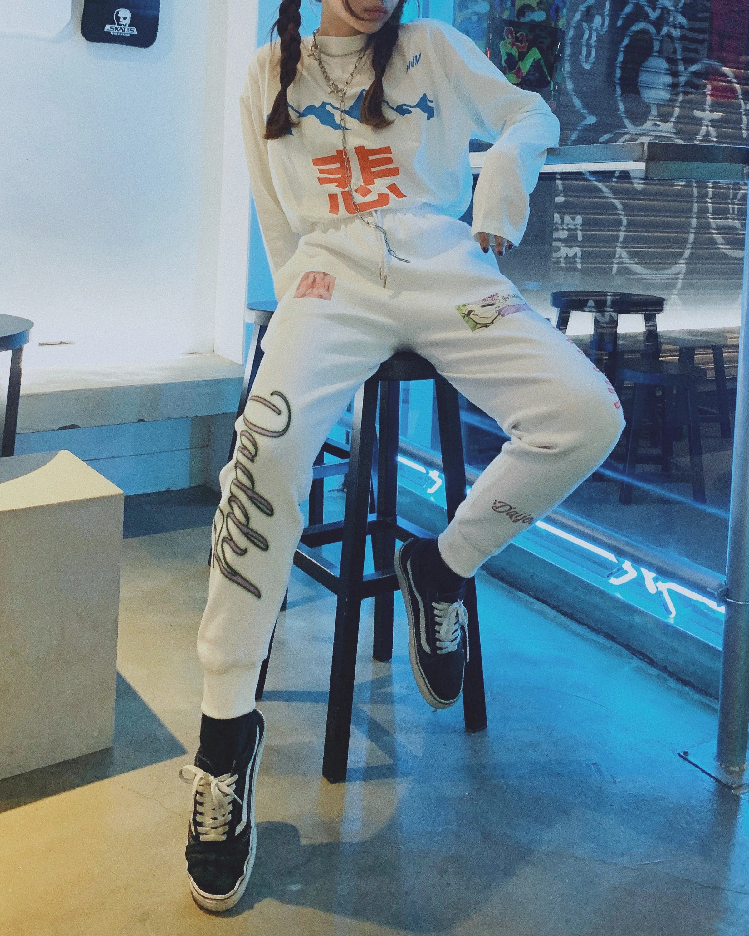 DAIJOUBU SWEATPANTS WHITE - MJN ORIGINALS