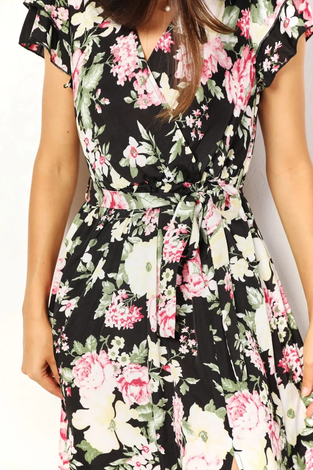 Floral Flutter Sleeve Tie-Waist Split Dress in Black