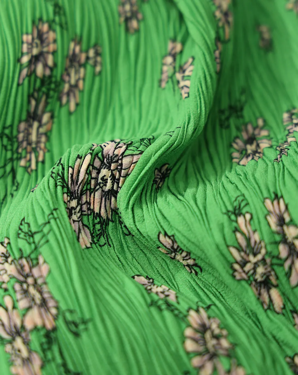 GREEN FLORAL DESIGN POLYESTER PLEATED FABRIC