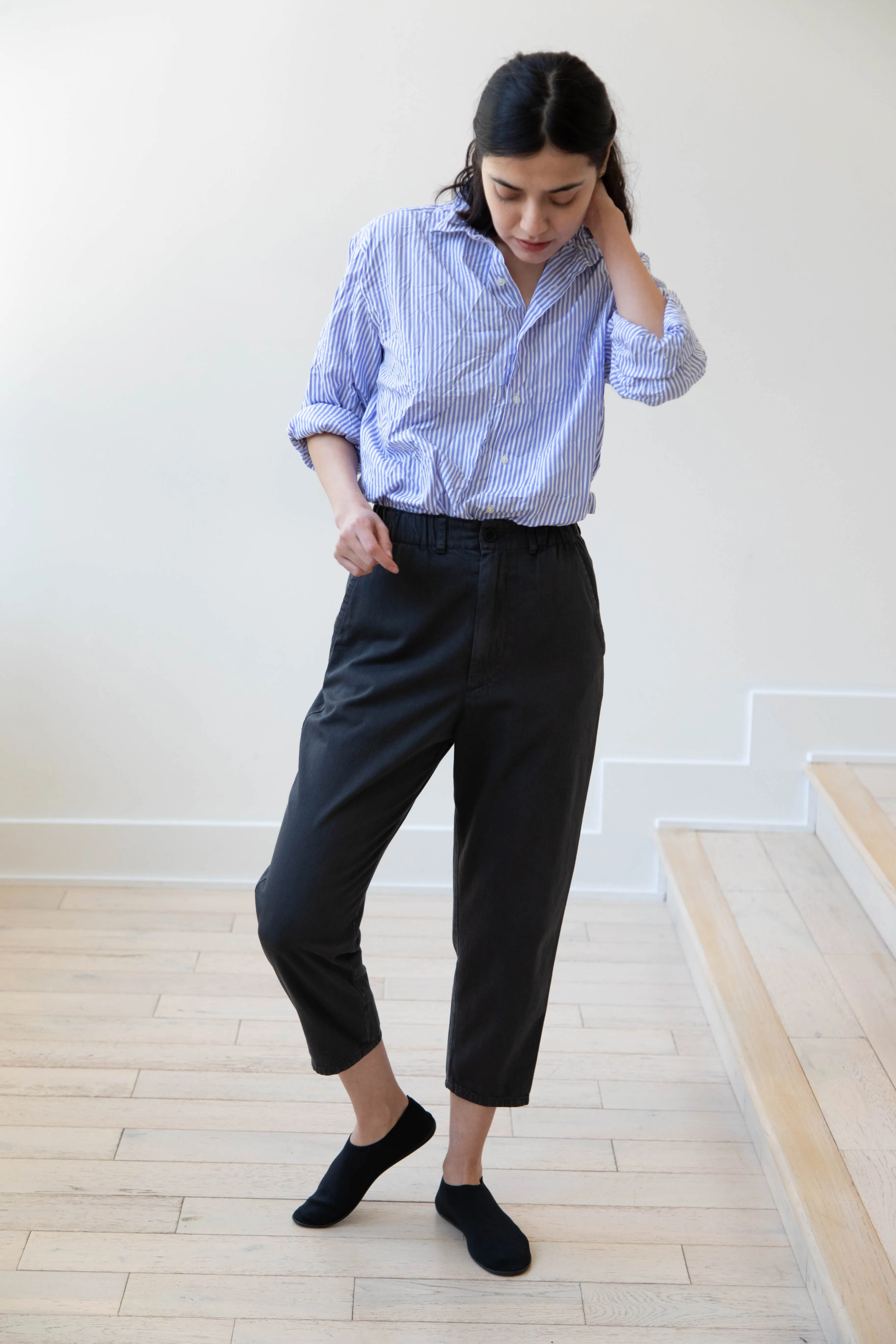 Pas de Calais | Recycled Yarn Denim Cropped Pants in Black