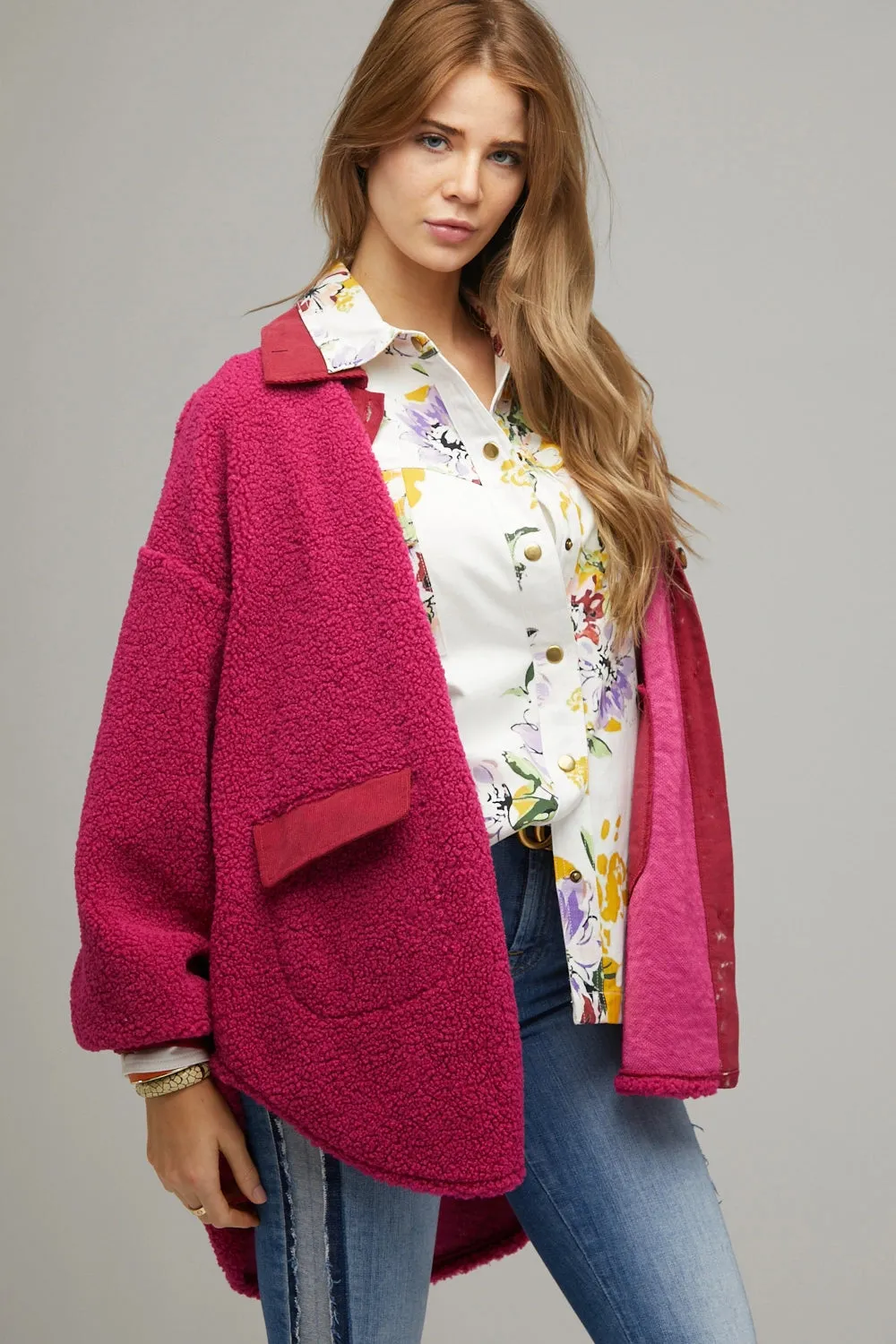 The Boucle Long Shacket - Berry - PLUS