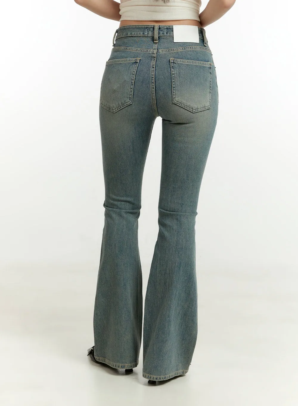 Washed Low Rise Bootcut Jeans CU426