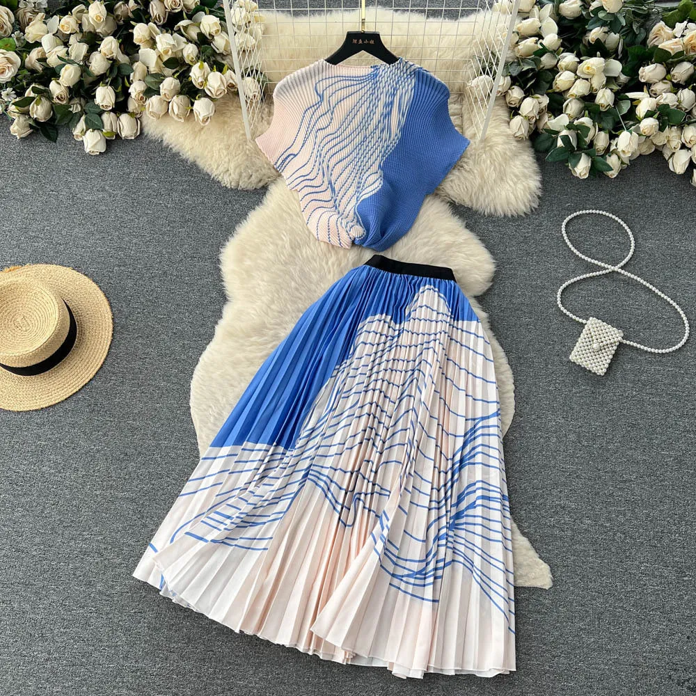 Women's Short-sleeved Top and High Waist Pleated Skirt Two-piece Outfit Set